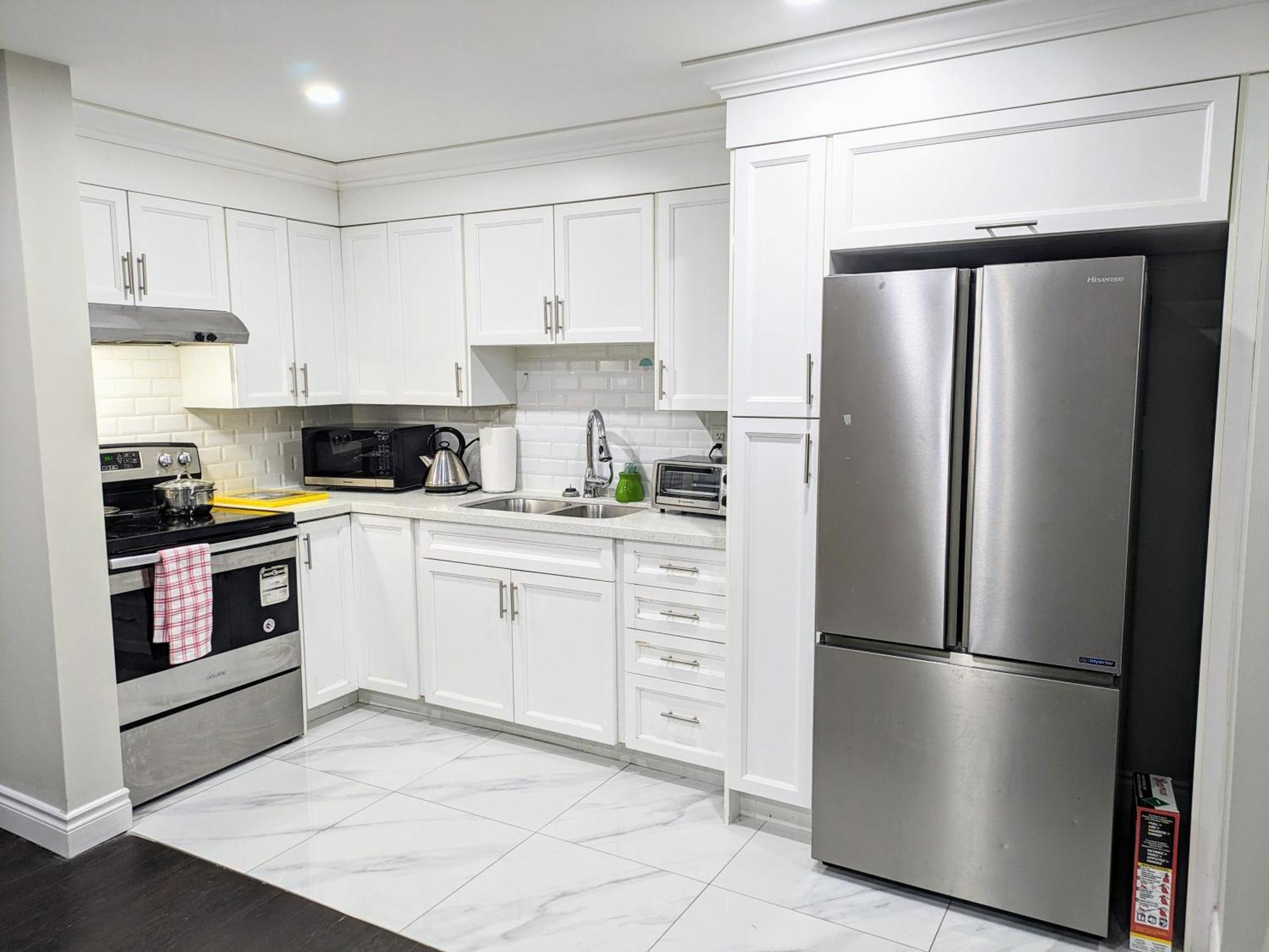 Stunning Furnished 2Bedroom/2Washroom Apartment Brampton Exterior foto