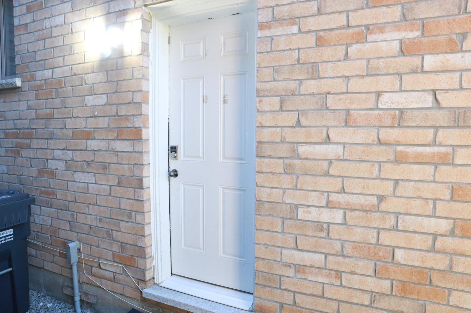 Stunning Furnished 2Bedroom/2Washroom Apartment Brampton Exterior foto